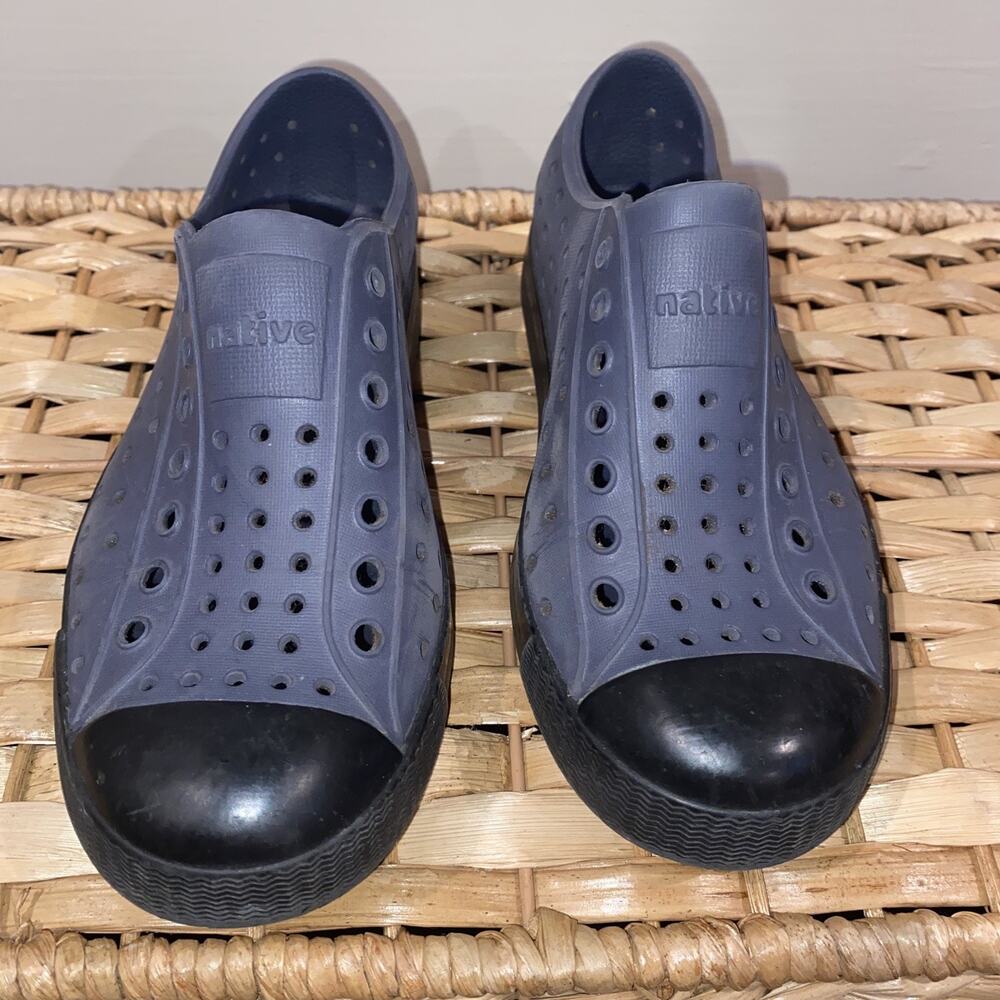 NATIVE Jefferson Slip-on Shoes C13 Grey Black Boy Girl Waterproof Unisex Comfort